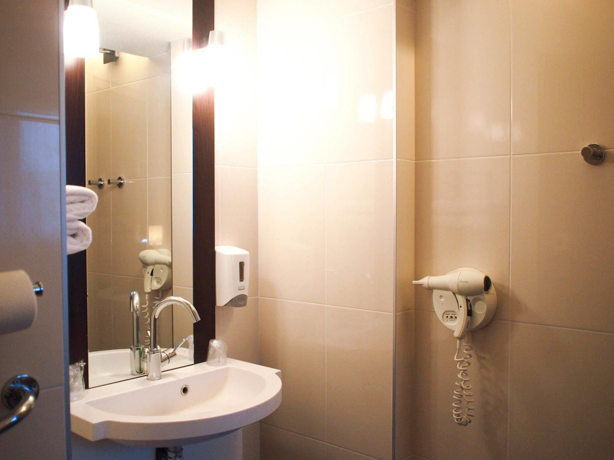 Hotel Inn Design Resto Novo アランソン エクステリア 写真
